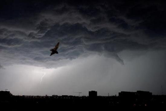 Meteorologii anunţă PLOI şi VIJELII. Prognoza meteo pentru următoarele zile