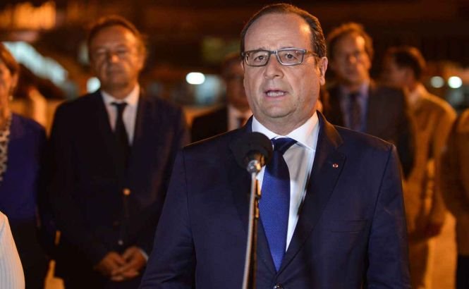 Francois Hollande a sosit în Cuba. Prima vizită a unui lider francez în insula comunistă