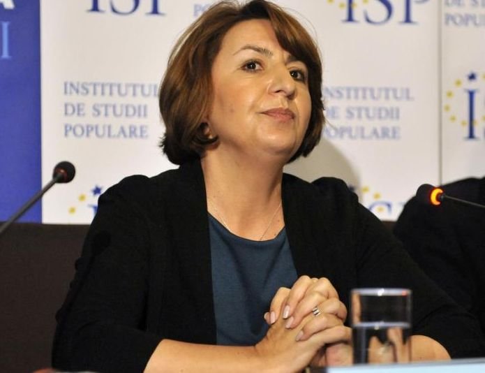 Sulfina Barbu cere sancţiuni: Atanasiu face jocul lui Ponta. Ar trebui să răspundă în faţa partidului pentru afirmaţiile sale