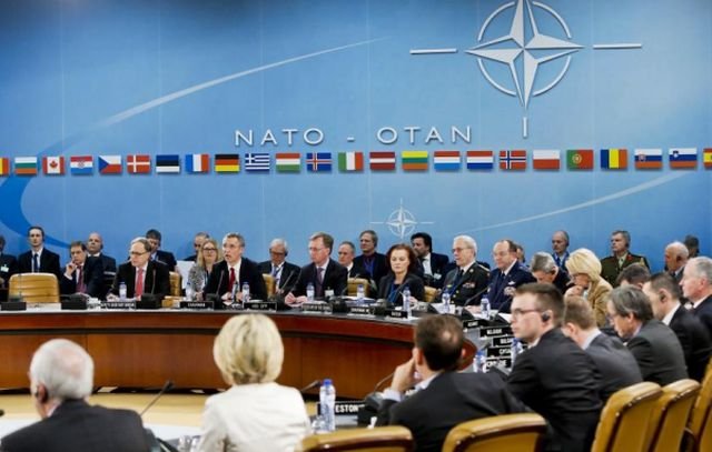 NATO ar fi expulzat zeci de presupuși spioni ruși de la cartierul său general din Bruxelles