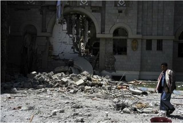 Yemen: 69 de morți în explozii declanșate la un depozit de arme vizat de raiduri aeriene