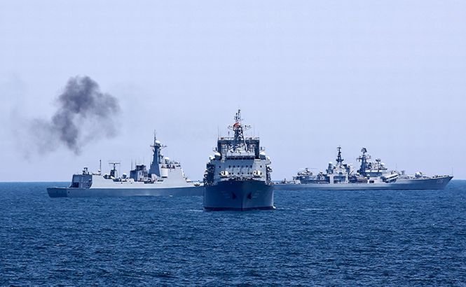 Nave de război ruse şi chineze au intrat în Marea Egee, pentru exerciţiile militare comune din Mediterană