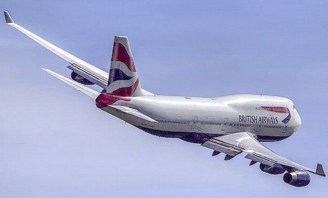 Alertă la bordul unui avion British Airways. Aeronava a pierdut altitudine deasupra Canalului Mânecii