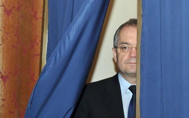 Fiscul face control în ograda lui Emil Boc, după o sesizare a Corpului de Control a prim-ministrului