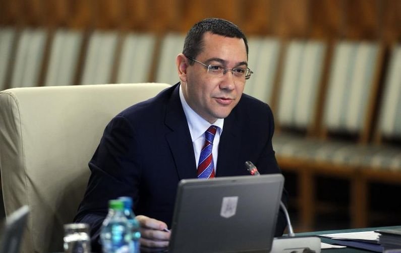 Ponta: Legea falimentului personal protejează persoanele cu situaţii delicate. Dublarea alocaţiilor trebuie susţinută