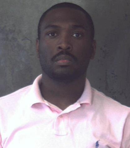 Profesor acuzat că îşi convingea elevii să faca SEX în SALA DE CURS, în timp ce "ţinea de şase". Este incredibil la ce metode recurgea  307565