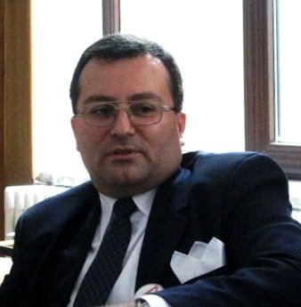 Cazul Rarinca. Prof. de drept Corneliu Popescu : “Simt durere, revoltă, ruşine!”