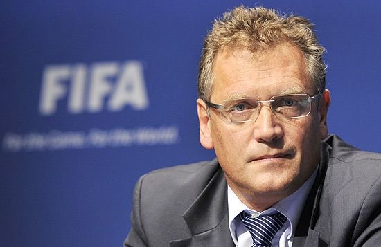 Secretarul general al FIFA, Jerome Valcke, a transferat 10 milioane de dolari  în contul unui coleg
