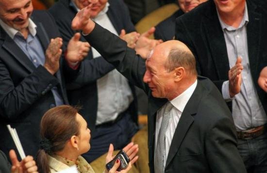De la Preşedinţie la închisoare. Traian Băsescu, probleme cu justiţia precum Jacques Chirac şi Nicolas Sarkozy