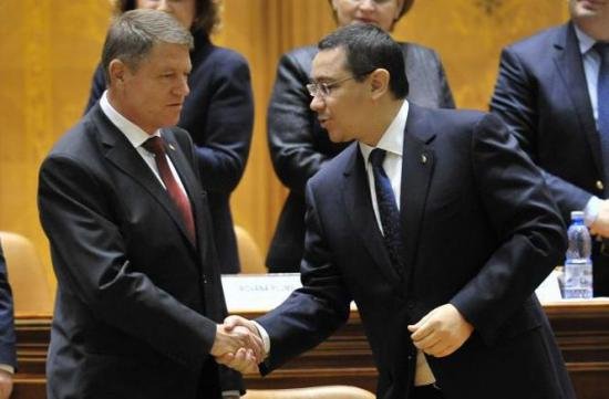 SURSE: PNL ar putea forţa suspendarea lui Victor Ponta
