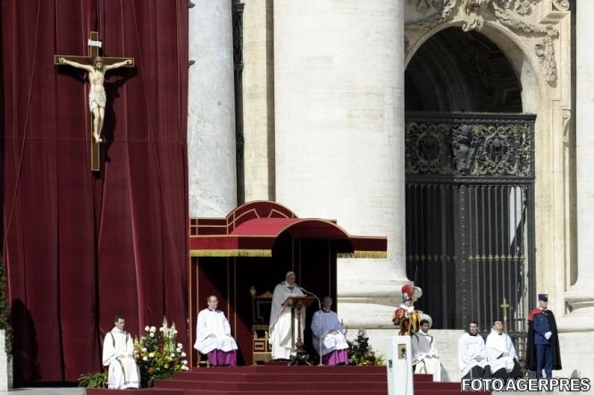 Papa Francisc a aprobat înfiinţarea unui tribunal pentru audierea episcopilor acuzaţi de pedofilie