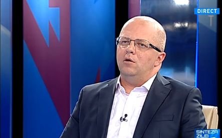 Adrian Ursu: Ioan Rus s-a dus la curvăsăreala politică de la Cluj. Numai că a plecat din Guvern fără să înţeleagă nimic