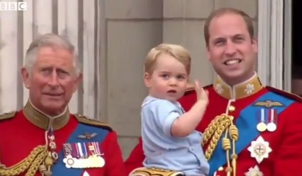 Prinţul George, în centrul atenţiei la parada militară organizată la Londra în cinstea Reginei