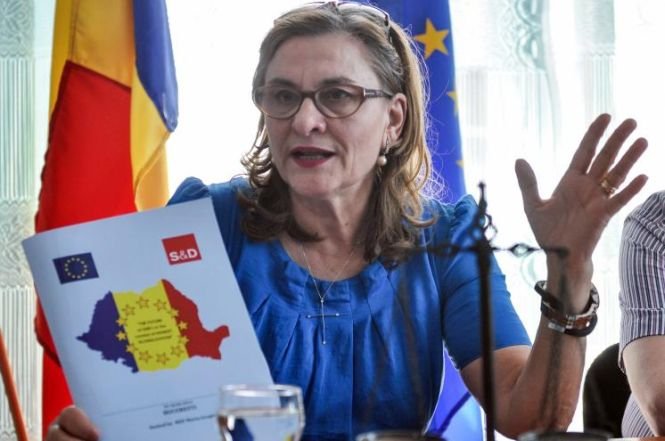 Maria Grapini PLEACĂ din PC. Ce critici îi aduce lui Daniel Constantin