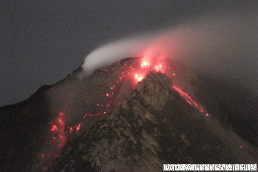 Vulcan, trezit după 400 de ani. 10.000 de persoane evacuate