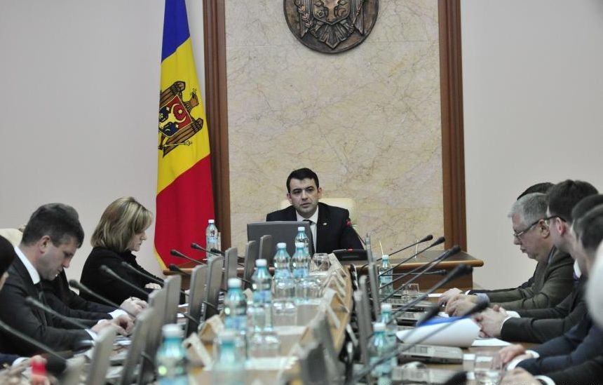 FMI şi Banca Mondială întrerup finanţarea Republicii Moldova din cauza nerespectării angajamentelor
