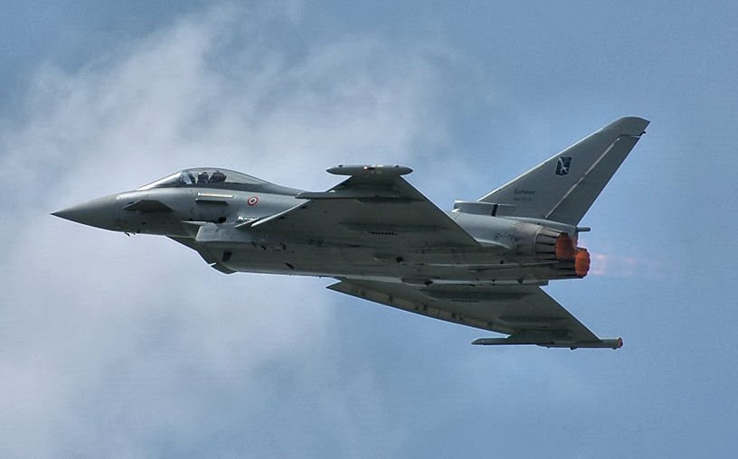 Avioane britanice, trimise să intercepteze avioane ruseşti în apropiere de exerciţiile NATO de la Marea Baltică
