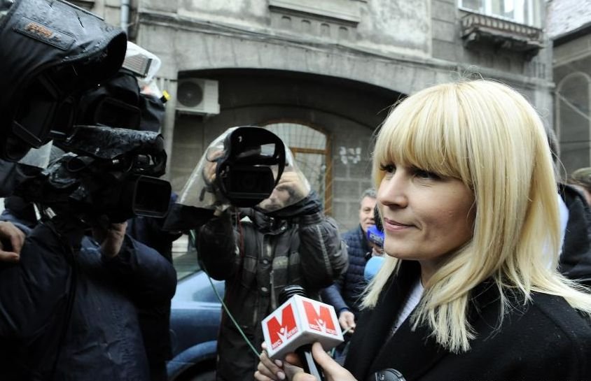 Elena Udrea: Toate partidele se finanţează din bani negri. Oamenii să nu mai accepte pungi cu mâncare în campaniile electorale