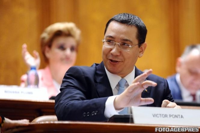 Victor Ponta: De când sunt premier, nu am lipsit nici o zi de la serviciu, s-au strâns oboseala şi stresul