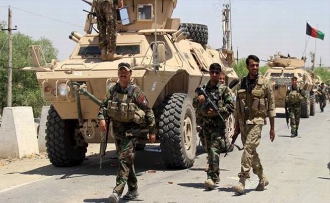 Armata afgană a preluat controlul asupra unui punct cheie, deţinut de talibani