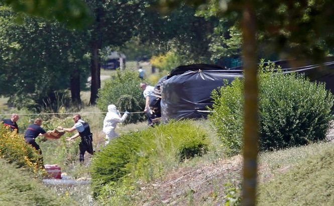 A fost identificată victima decapitată în atacul terorist din Franţa