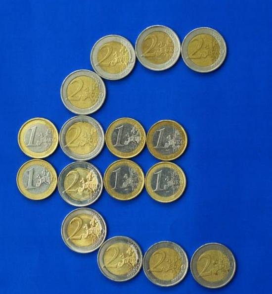 Euro s-a apreciat uşor. Vezi cursul BNR