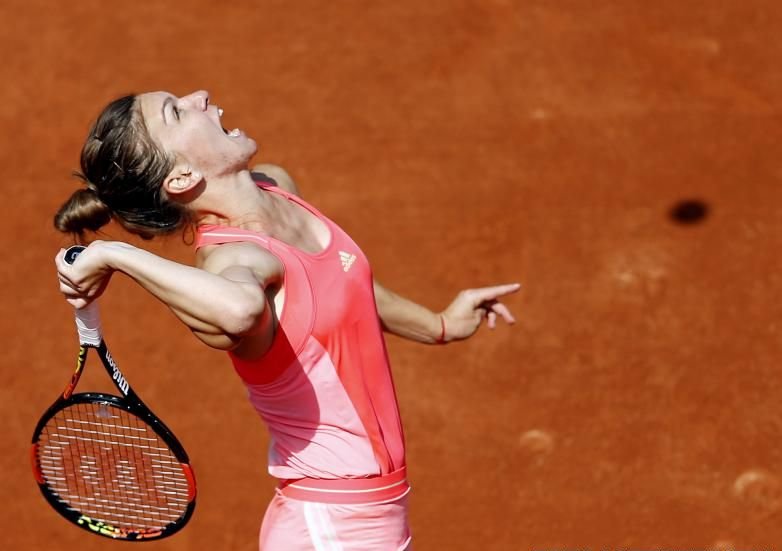 Simona Halep face echipă cu Elena Bogdan în proba de dublu de la Wimbledon