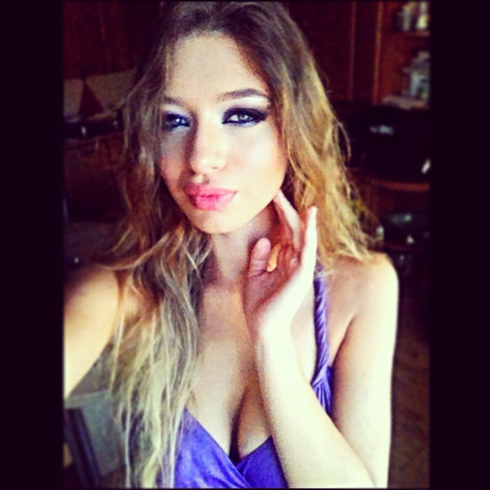 Iubita lui Boureanu, "înfrântă" de pofta de sarmale. Cum arată puștoaica  311974