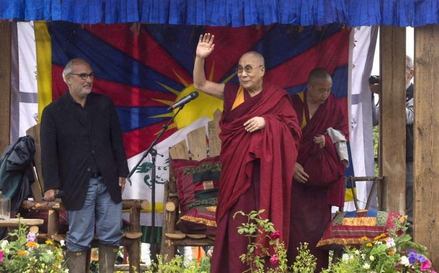 Dalai Lama, superstar la Festivalul Glastonbury 2015