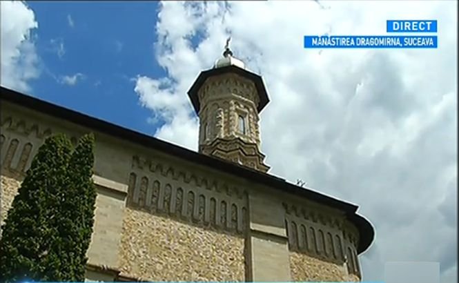Fii la putere! Mănăstirea Dragomirna, locul în care istoria se întâlneşte cu liniştea şi spiritualitatea