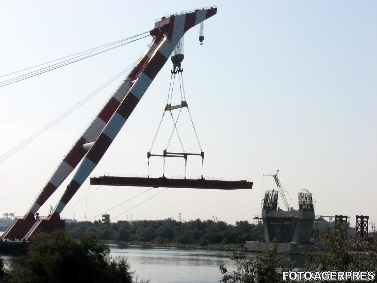 Podul peste Dunăre de la Giurgiu a intrat în lucrări de reabilitare