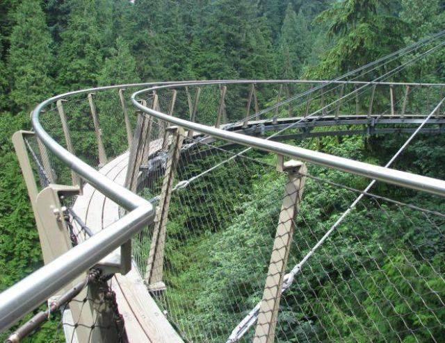 Proiect de EXCEPŢIE. Accesul către una dintre cele mai SPECTACULOASE cascade din România va fi reabilitat. GALERIE FOTO 312418