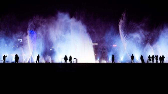 GALERIE FOTO. Fântani arteziene spectaculoase din întreaga lume 312759