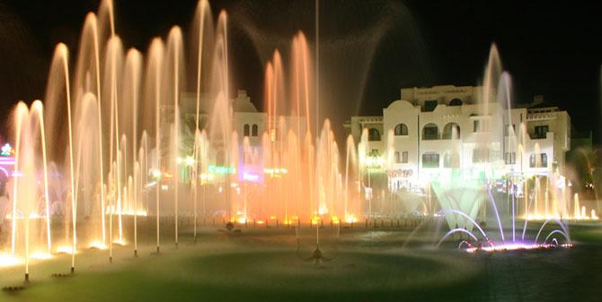 GALERIE FOTO. Fântani arteziene spectaculoase din întreaga lume 312760