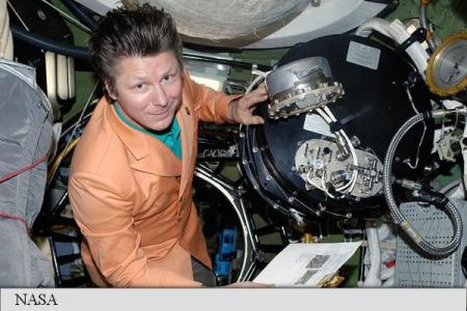 Recordul este oficial. Cosmonautul rus Ghennadi Padalka, omul care a petrecut cel mai mult timp în spaţiu