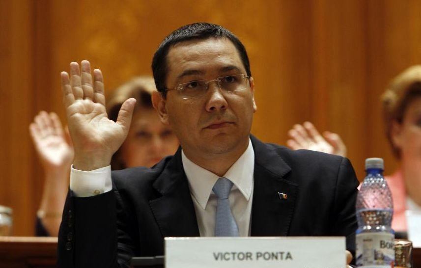 Victor Ponta, mesaj pe Facebook despre noul salariu minim pe economie