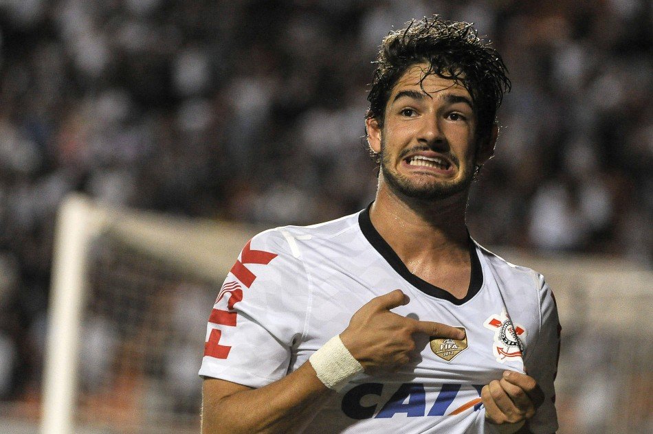 Corinthians vrea să scape de Pato, care ar putea ajunge la Lazio