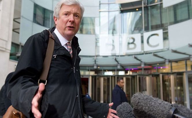 BBC taie în carne vie. Postul britanic va concedia 1000 de salariaţi