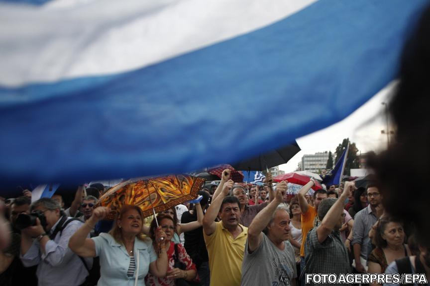 Grecii din străinătate revin în ţară pentru a vota. Vor să aibă un cuvânt de spus la referendum