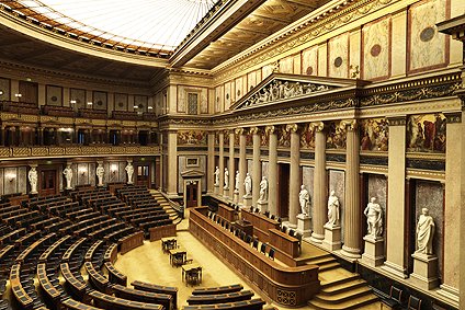 O petiţie privind IEŞIREA Austriei din UE va fi dezbătută în Parlament