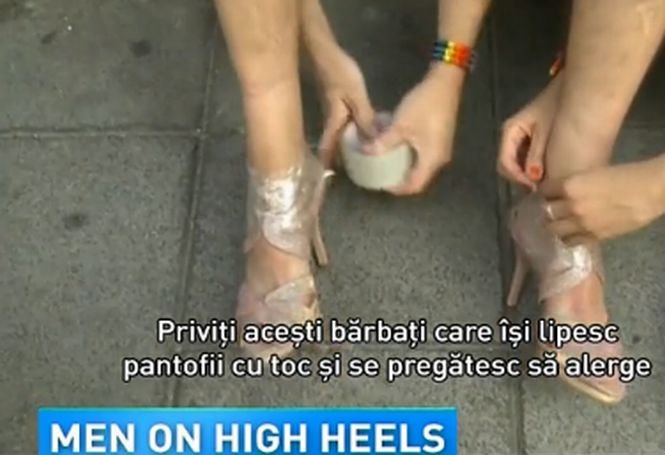 Antena 3 Headlines: Men on high heels