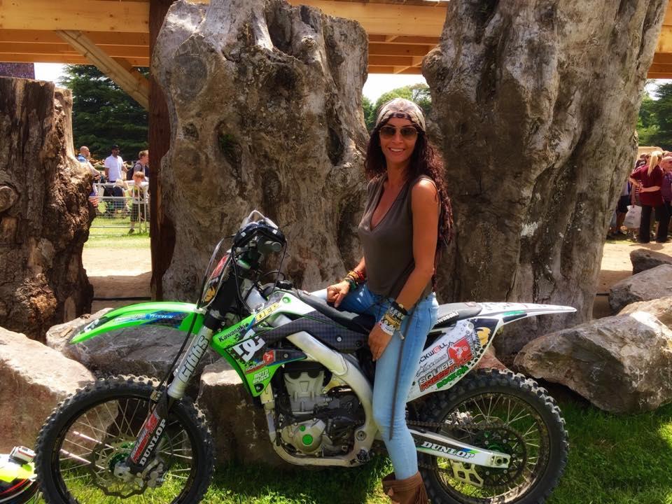 Cum arată de fapt Mihaela Rădulescu 314005