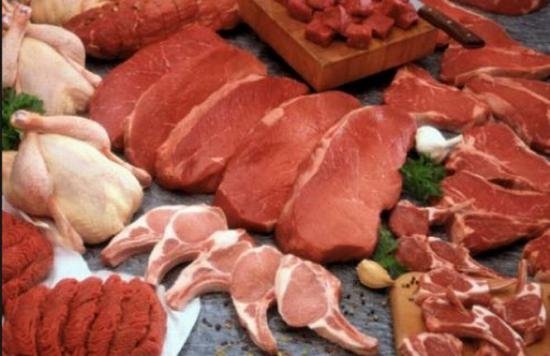 Mii de kilograme de carne retrase din restaurantele şi magazinele de pe litoral. Ce nereguli au găsit inspectorii