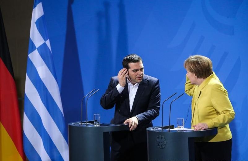 O nouă şansă pentru Grecia, marţi, pe masa liderilor UE. Tsipras cade la pace cu Merkel