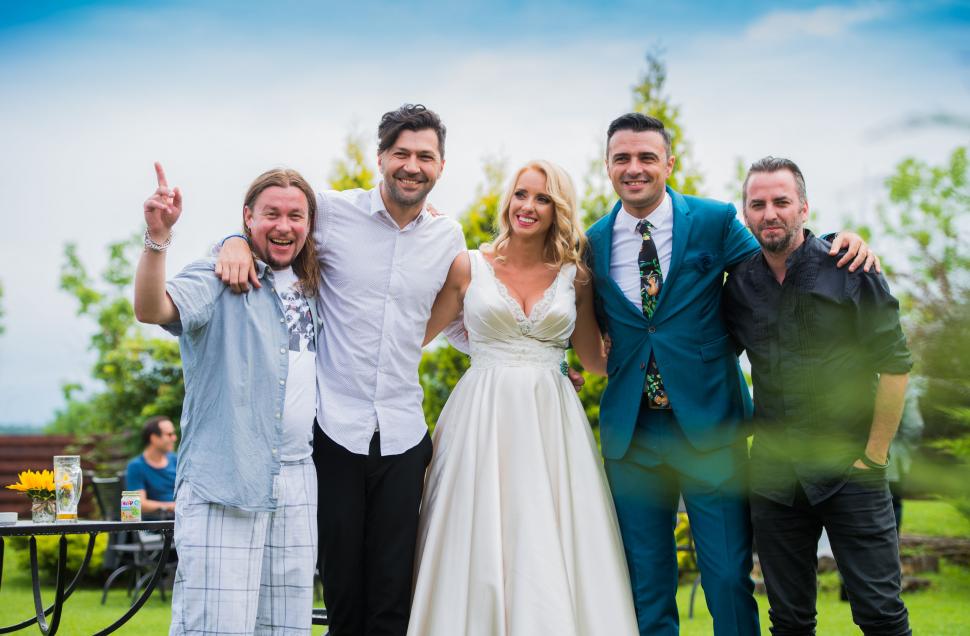 Un celebru cântăreț român s-a însurat în secret. Apoi a făcut anunțul 314121