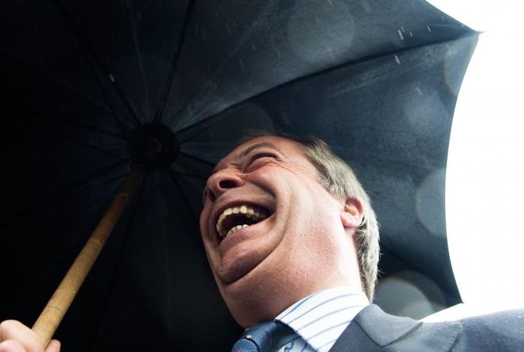 Farage: Proiectul european MOARE. Planul A EŞUAT. Ieşiţi din zona euro cu demnitate!
