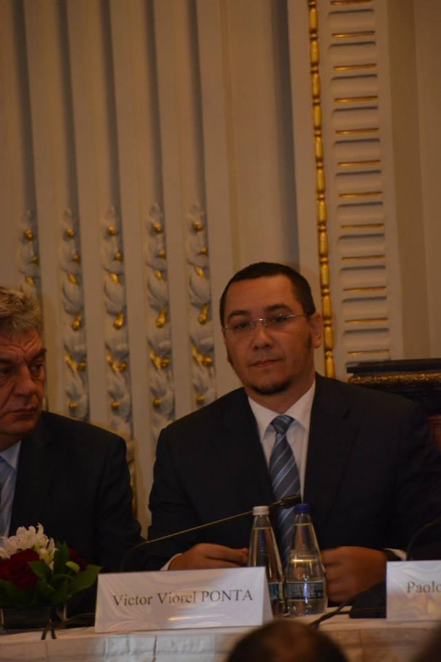 Schimbare de look majoră pentru premierul Victor Ponta după întoarcerea din Turcia 314910