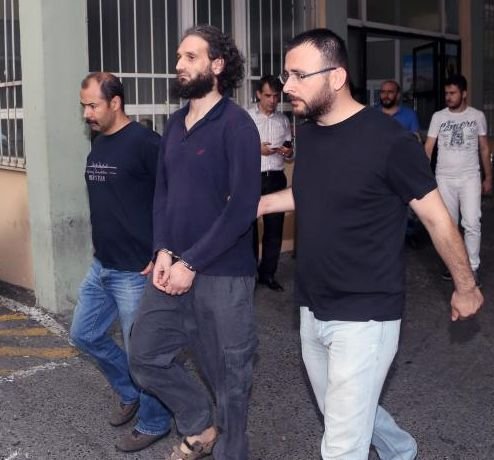 Douăzeci şi unu de presupuşi terorişti ai grupului Statul Islamic au fost arestaţi în Turcia