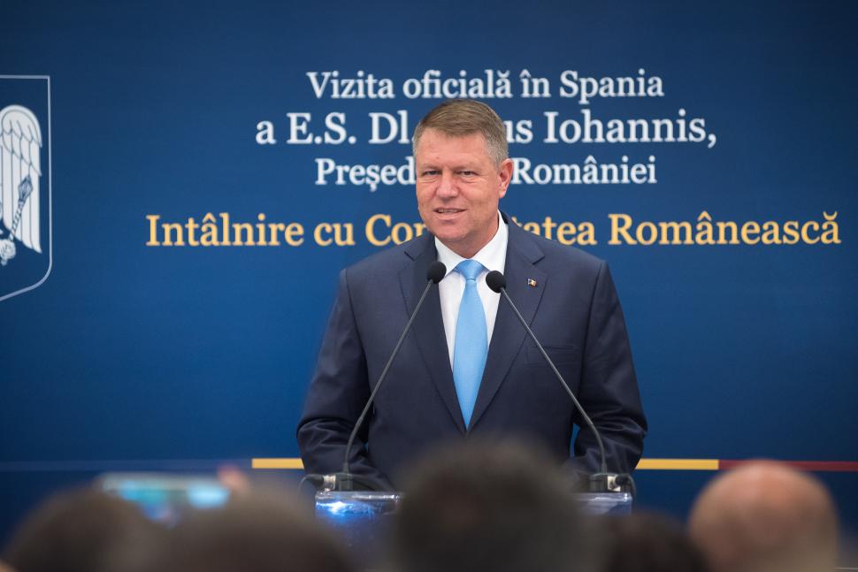 Carmen Iohannis, rochie minunată la întâlnirea cu românii din diaspora FOTO 315725