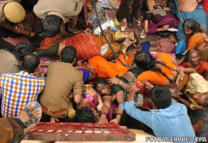 &quot;A fost o situaţie înfricoşătoare&quot;. 27 de morţi la un festival religios din India